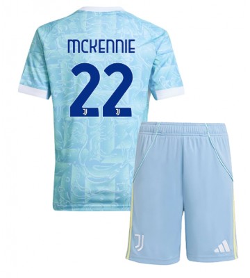 Juventus Weston McKennie #22 Replika Bortatröja Barn 2025-26 Kortärmad (+ Korta byxor)